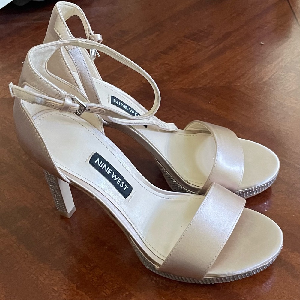 Nine West cream stiletto rhinestone heels